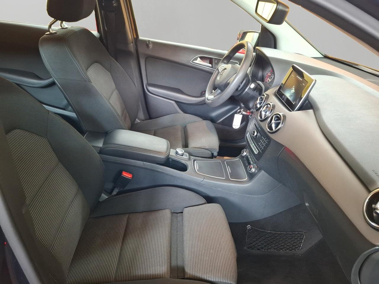 Mercedes-benz B 180d automatica navi telecamera e6 tagliandi mercedes