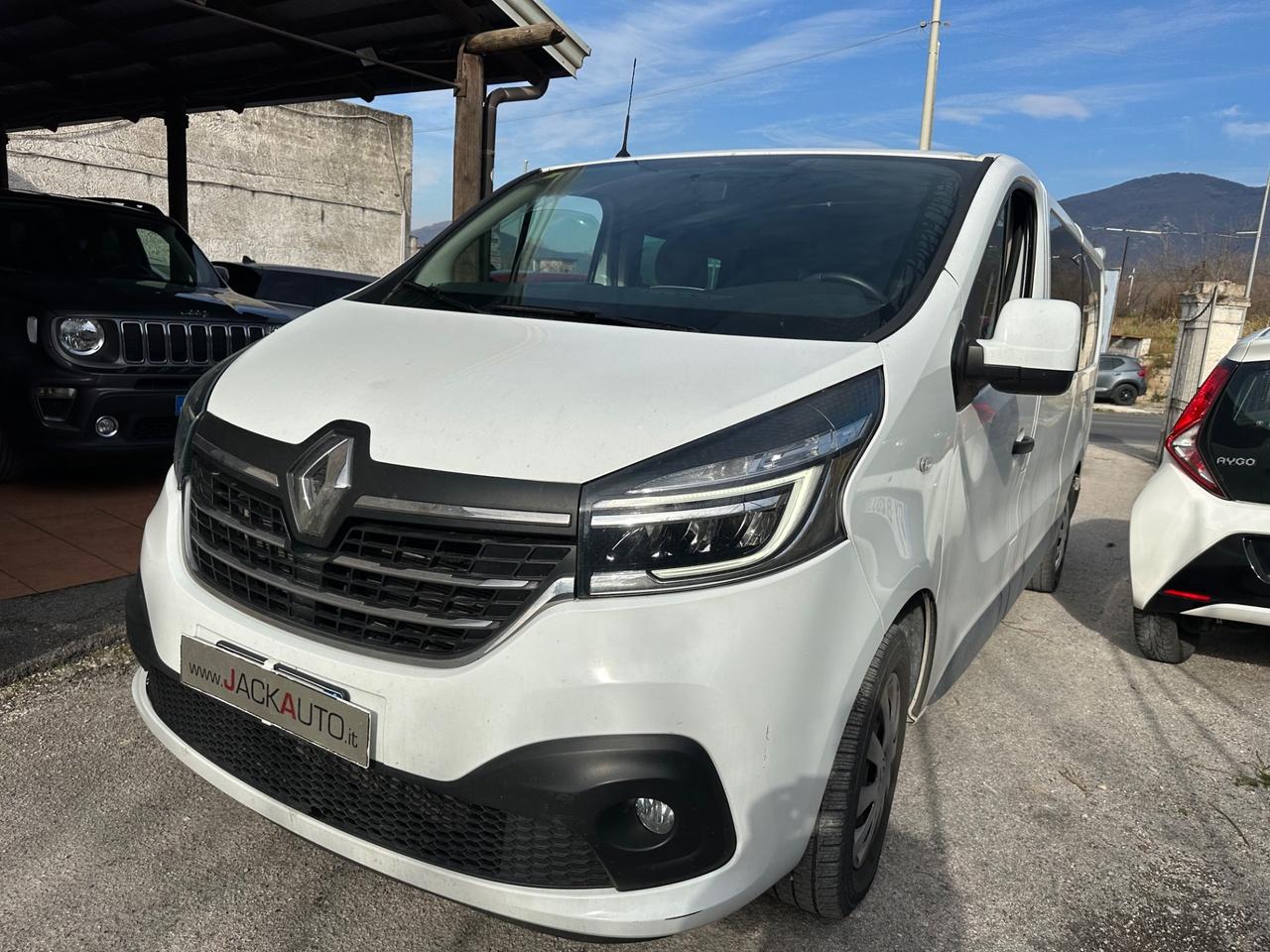 Renault Trafic 2.0 120Cv INTENS 9 POSTI