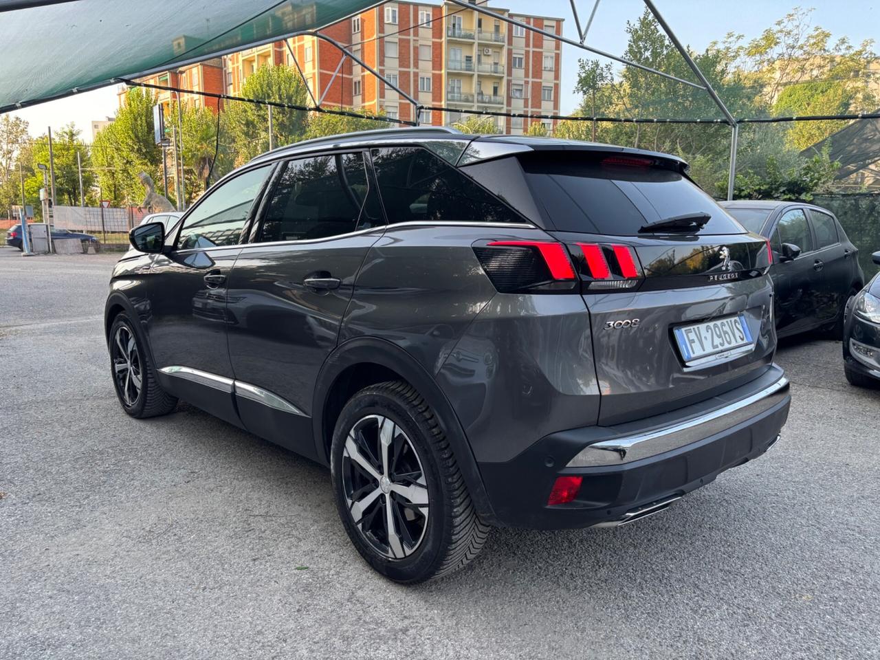 Peugeot 3008 hdi 130cv automatica GT Line