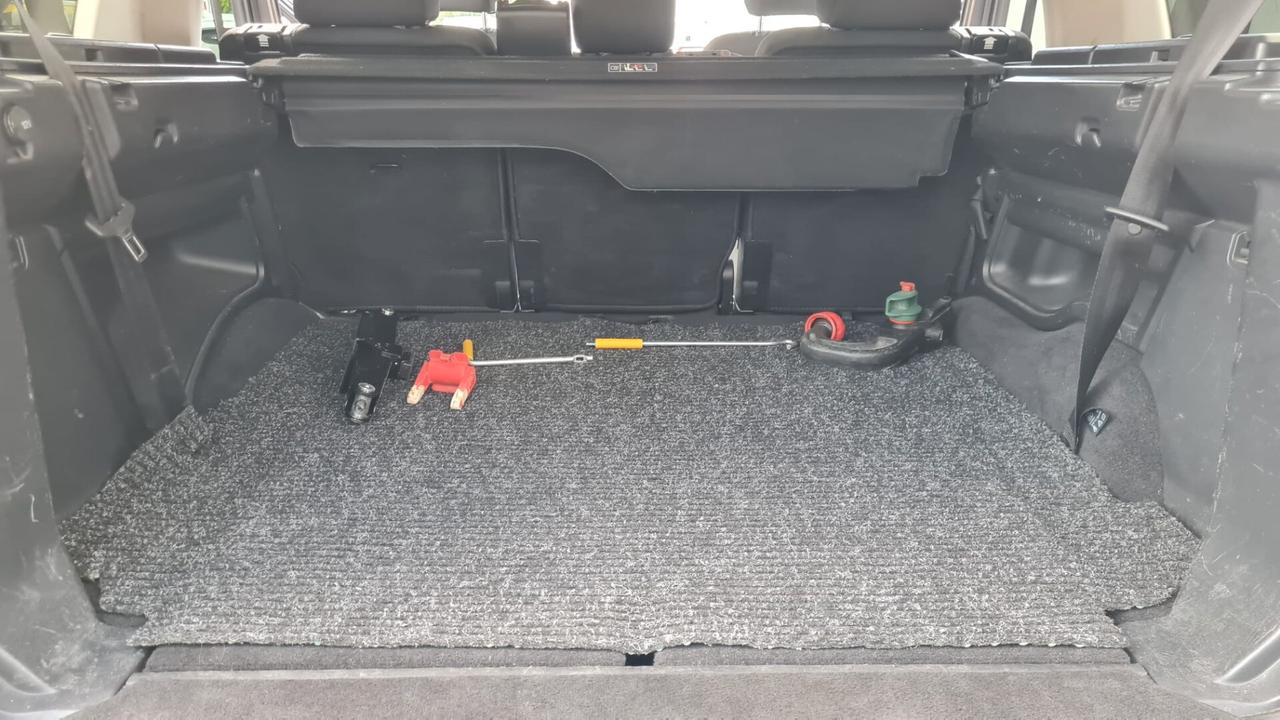 Land Rover Discovery 4 3.0 TDV6 211CV SE