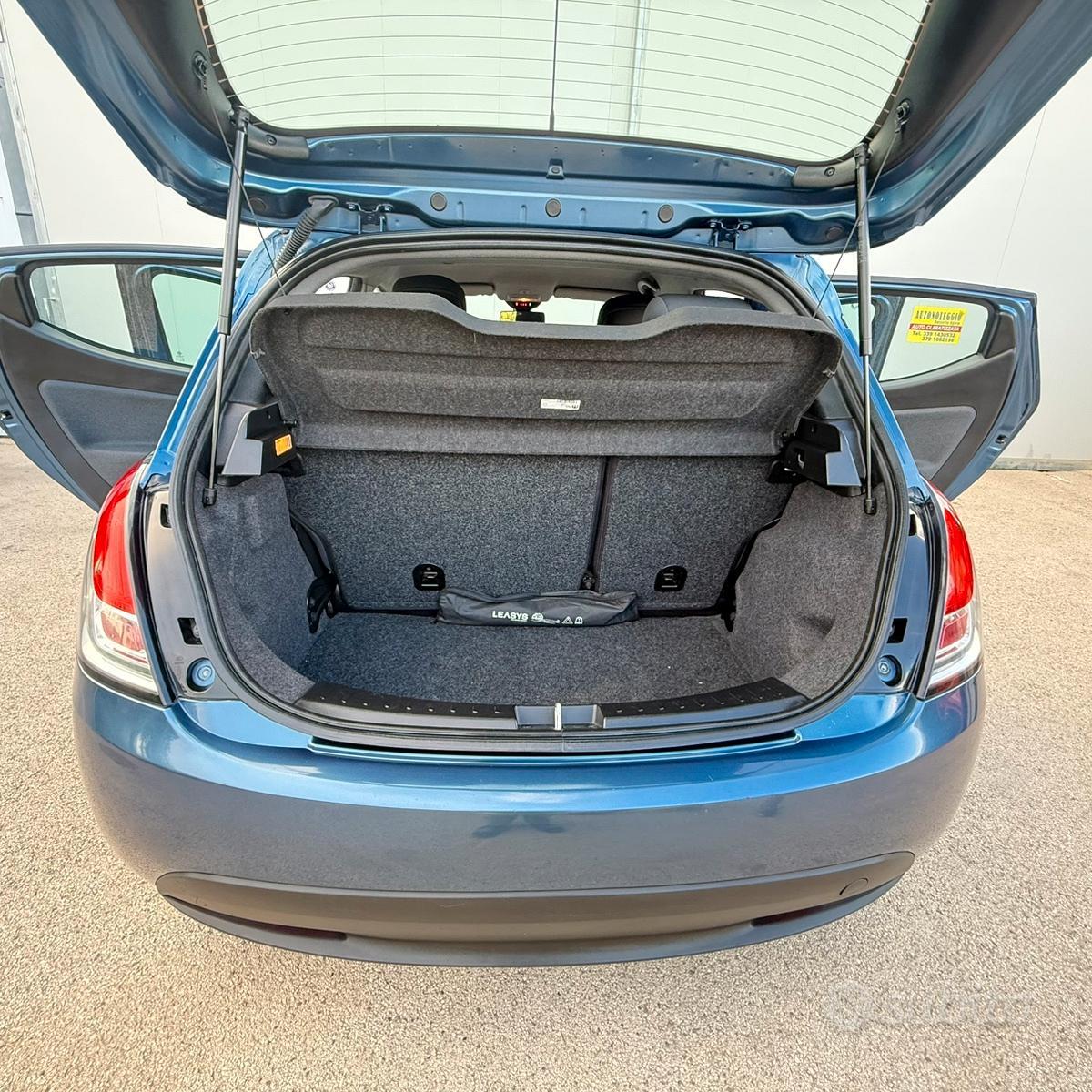 Lancia Ypsilon 1.0 Hybrid FireFly 5 porte