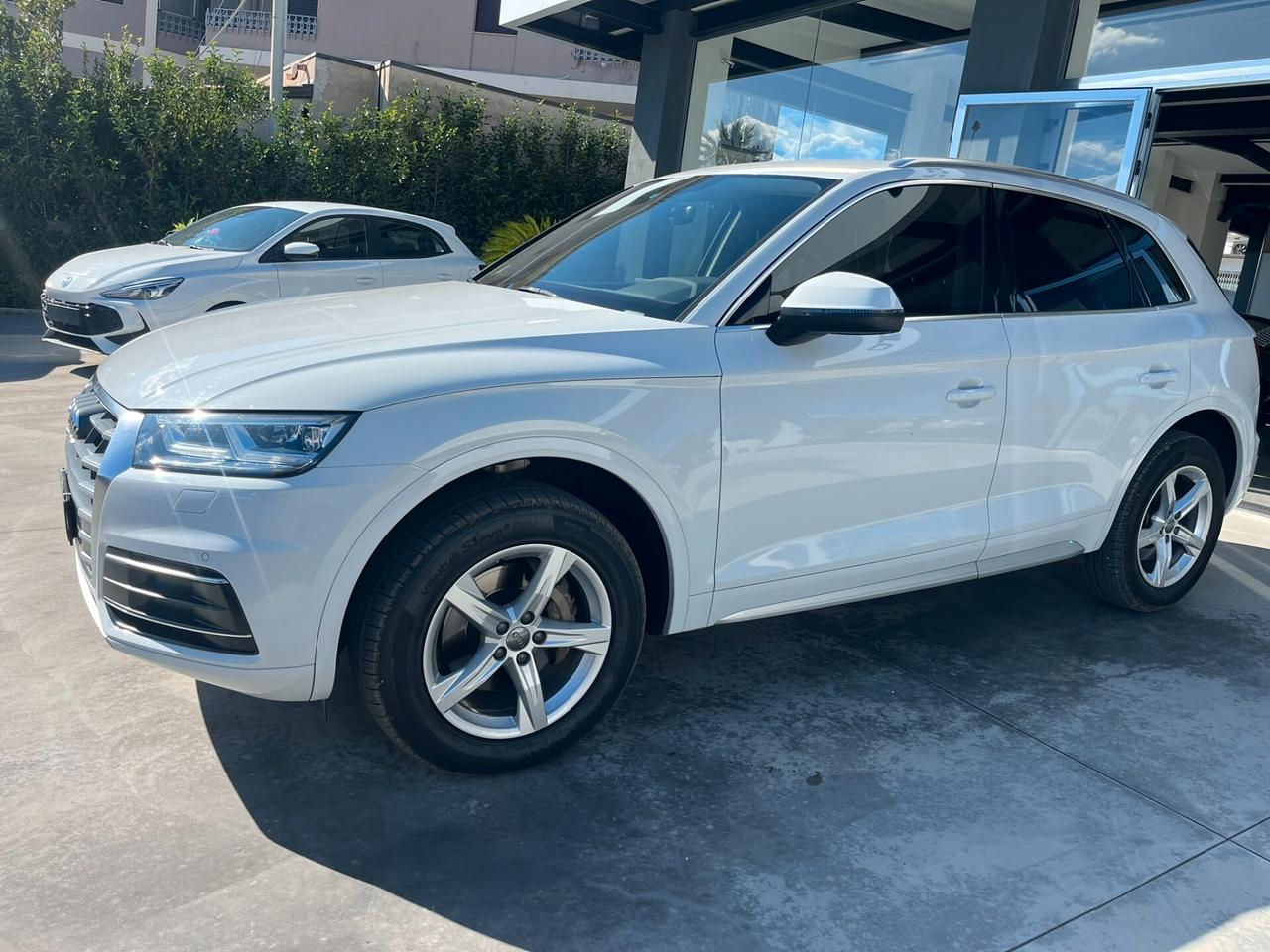 Audi Q5 2.0 TDI quattro S tronic Business Sport