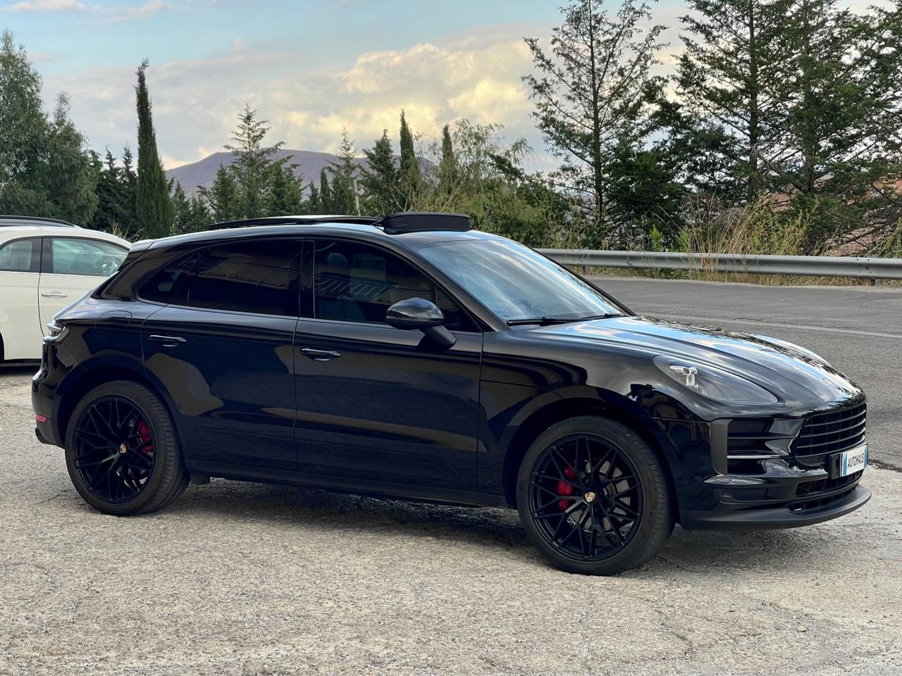 Porsche Macan 2.0 245cv TETTO/R21/CHRONO - FULL
