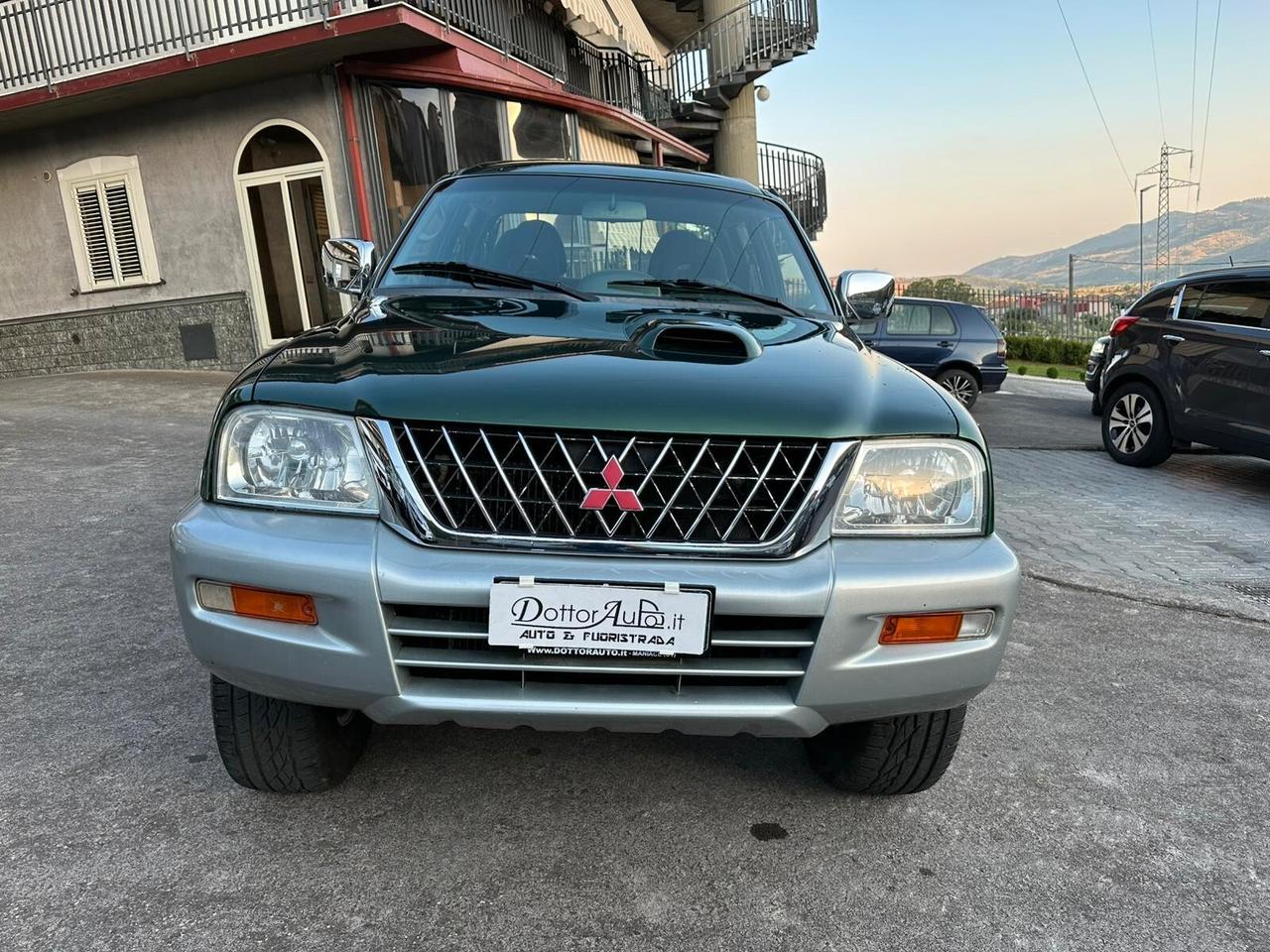 Mitsubishi L200 2.5 TDI 4WD Club Cab Pick-up GLS