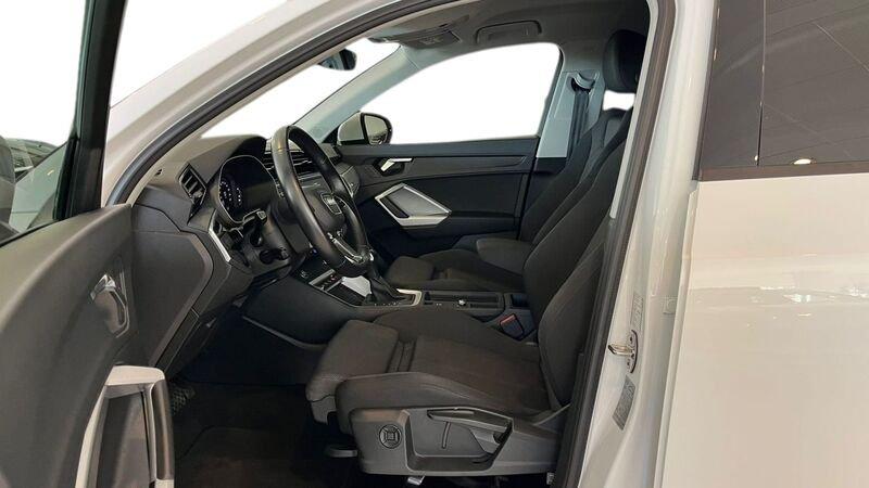 Audi Q3 1.5 35 TFSI Business Advance S Tronic