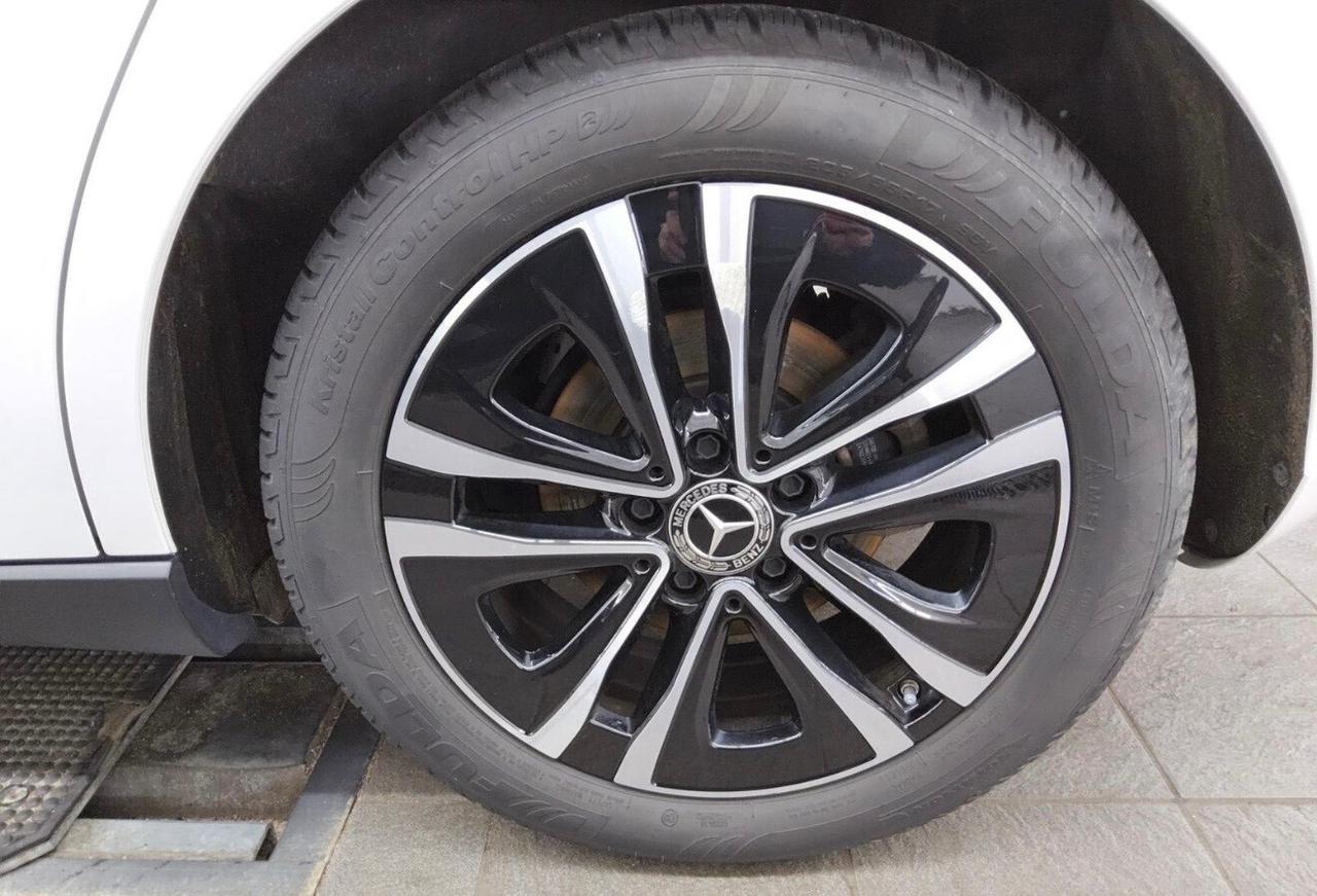 Mercedes-benz A 180Benzina Automatic Sport plus Led camera