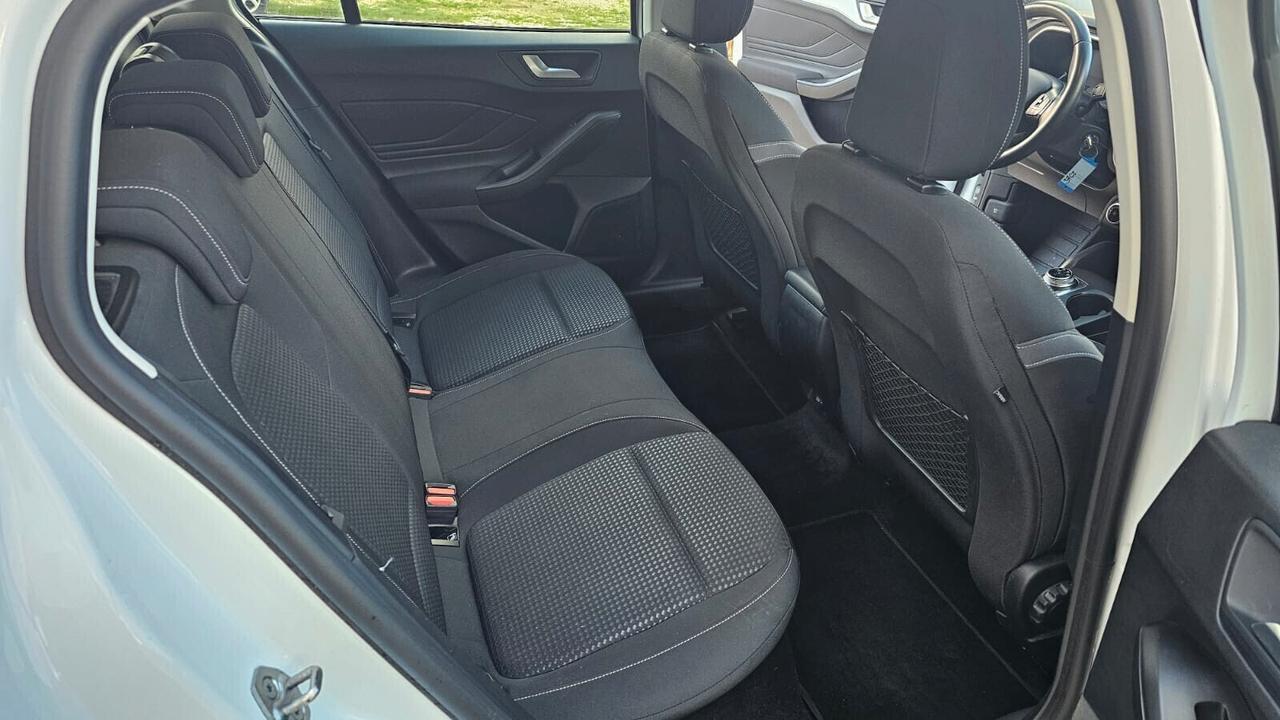 FORD FOCUS SW 1.5 ECOBLUE 120CV 2020 BUS CO-PILOT AUTO SW € 7.900,00