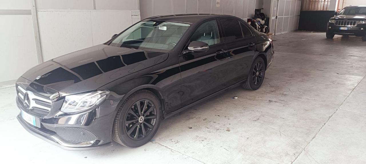 Mercedes-benz E 200 d Auto Premium Plus