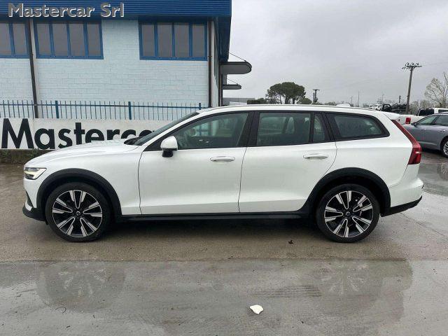 VOLVO V60 Cross Country V60 Cross 2.0 b4 Business Pro awd auto - GE939CH
