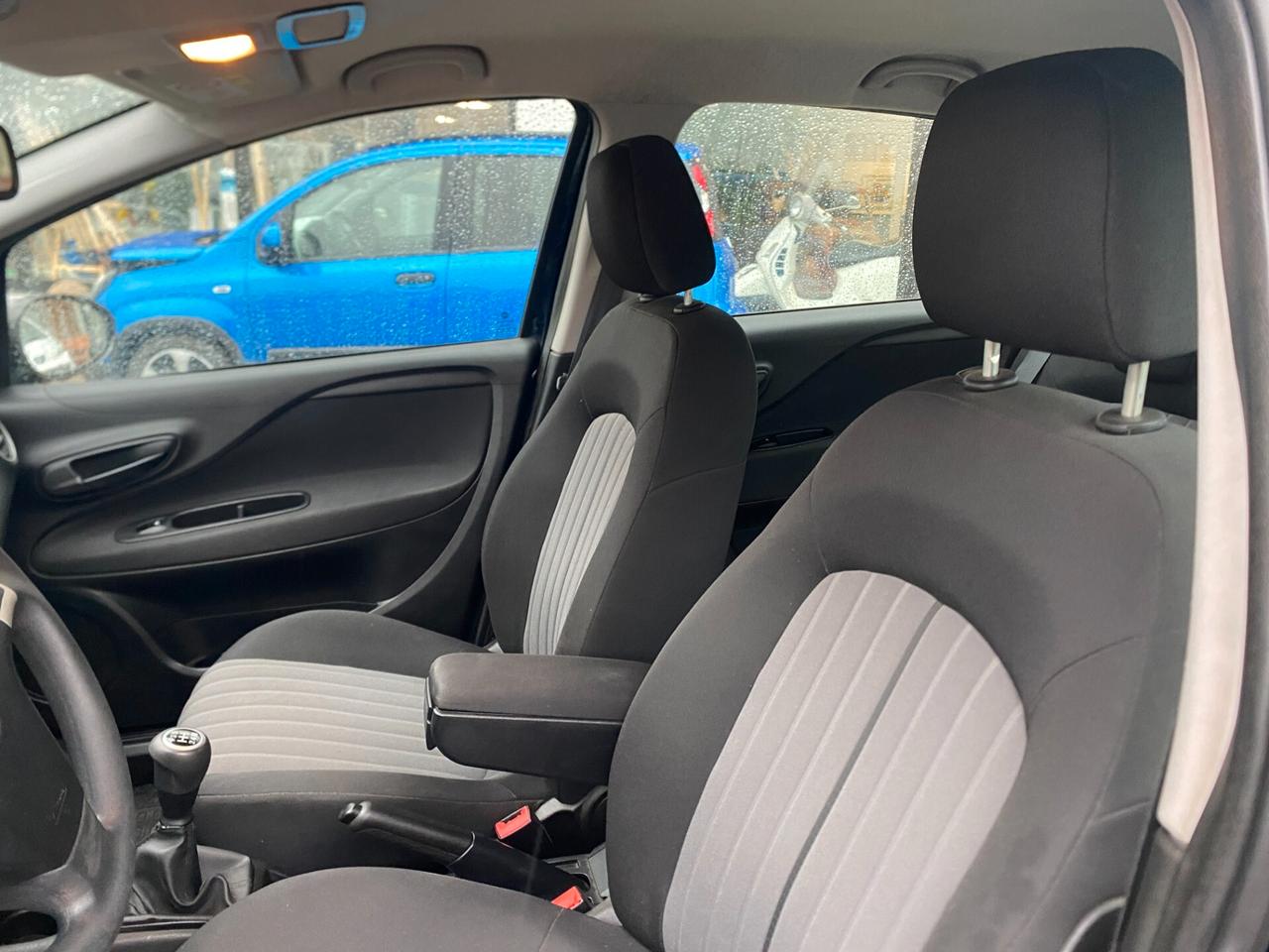 Fiat Punto 1.3 MJT II S&S 95 CV 5 porte Street