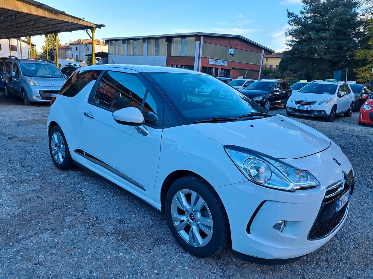 DS DS3 1.6 VTi 120 Just Black