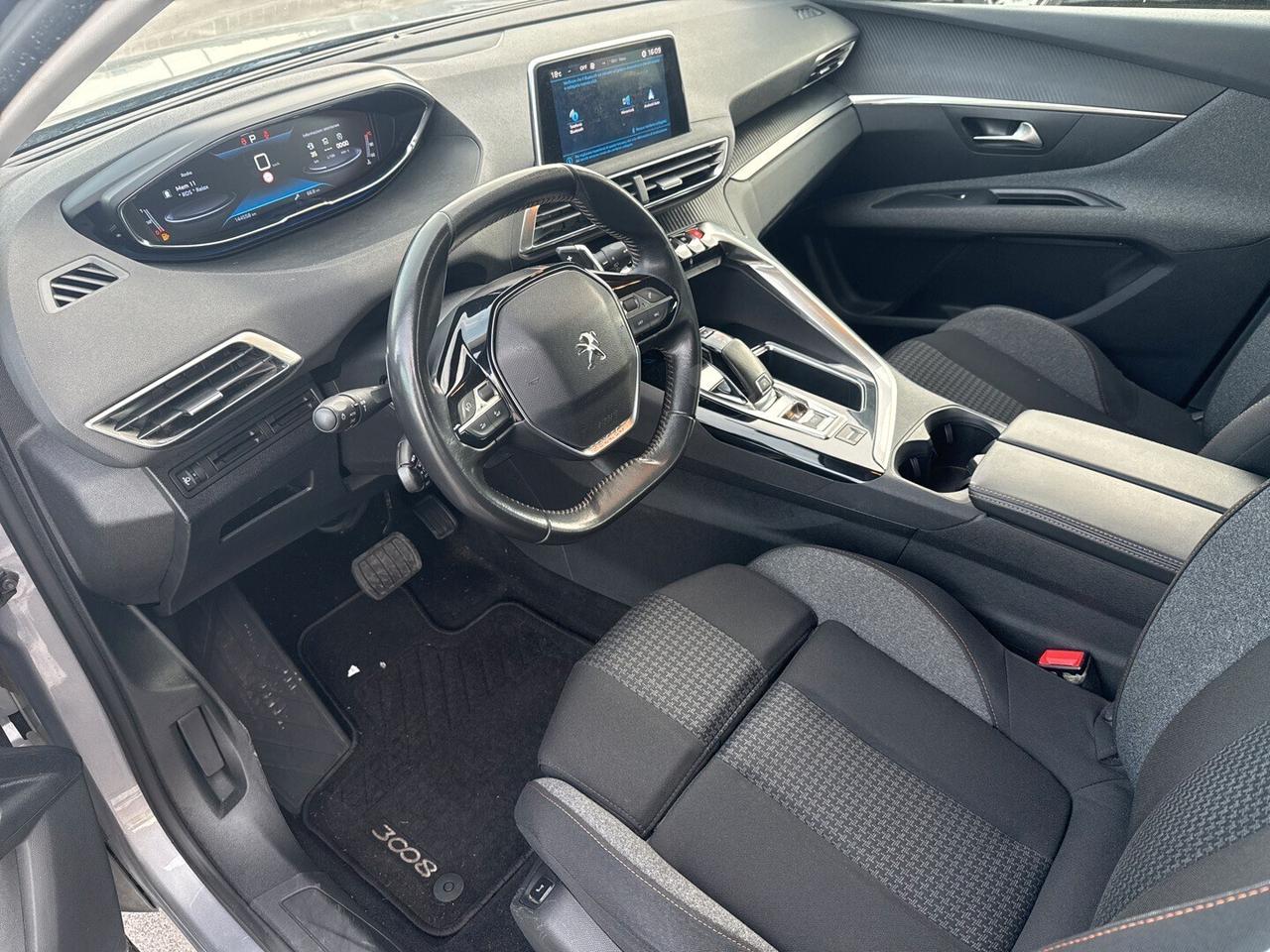 Peugeot 3008 BlueHDi 130 S&S EAT8 Allure