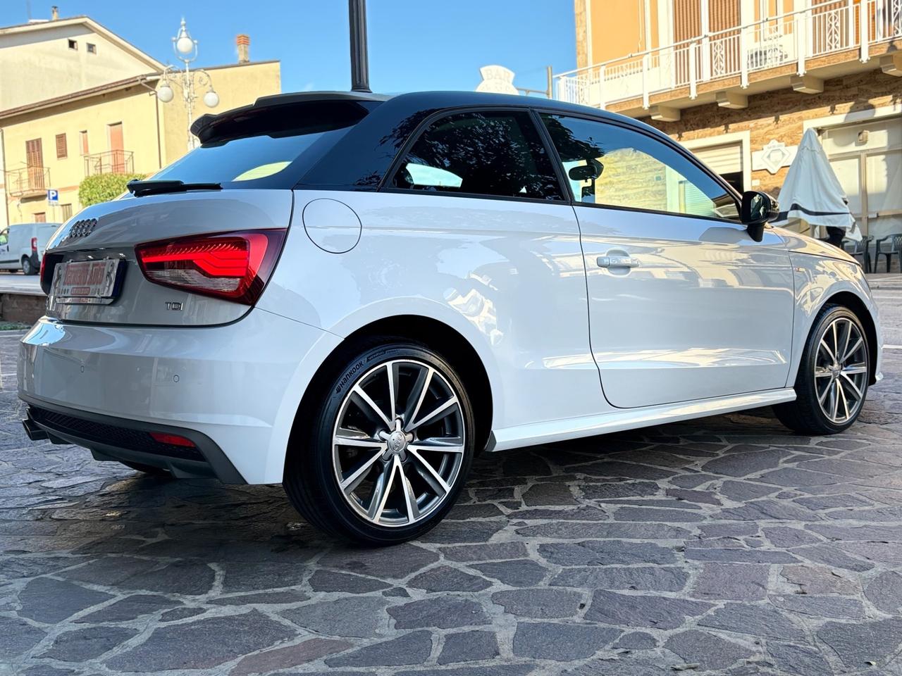 Audi A1 1.4 TDI 90 CV PERLATA S-LINE FULL/LED