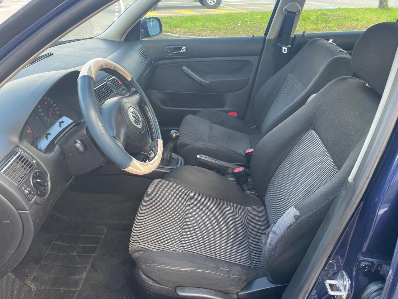 Volkswagen Golf 1.6 cat 5 porte Comfortline*Neopatentati*Cerchi*