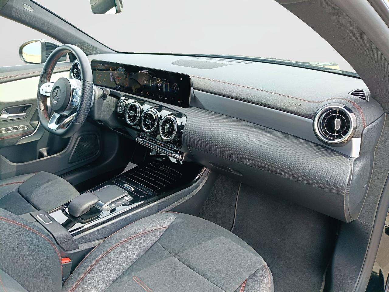 Mercedes-Benz CLA Sh.Brake - X118 - CLA Shooting Brake 200 d Premium auto