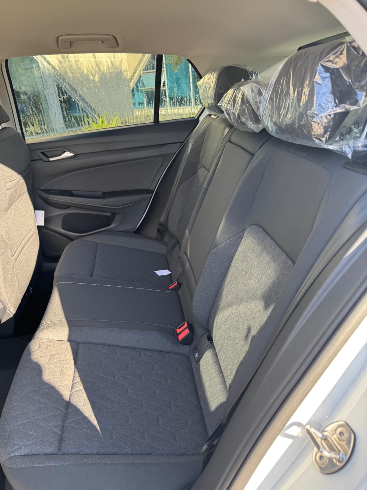 Volkswagen Golf 1.5 tsi 115cv possibilità noleggio no scoring