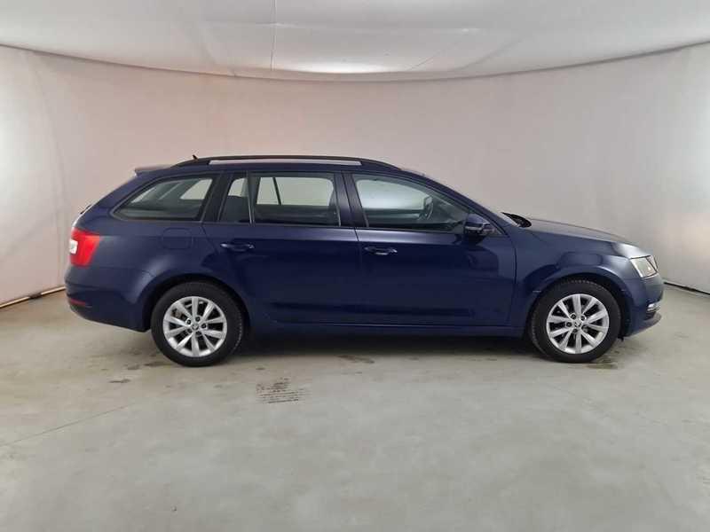 SKODA OCTAVIA WAGON 1.6 TDI CR Ambition