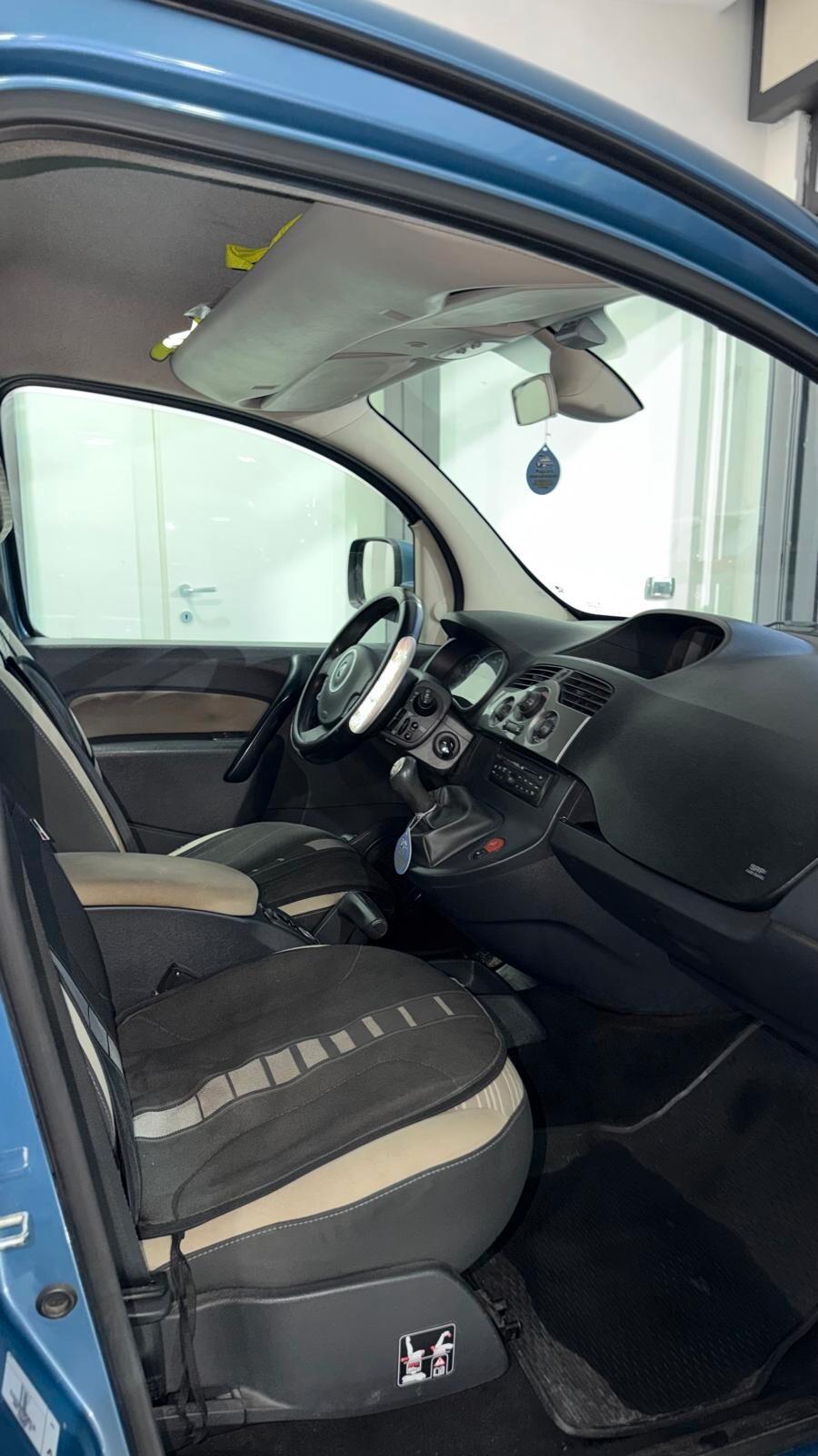 Renault Kangoo 1.5 dCi 90CV Trasporto Disabili con pedana