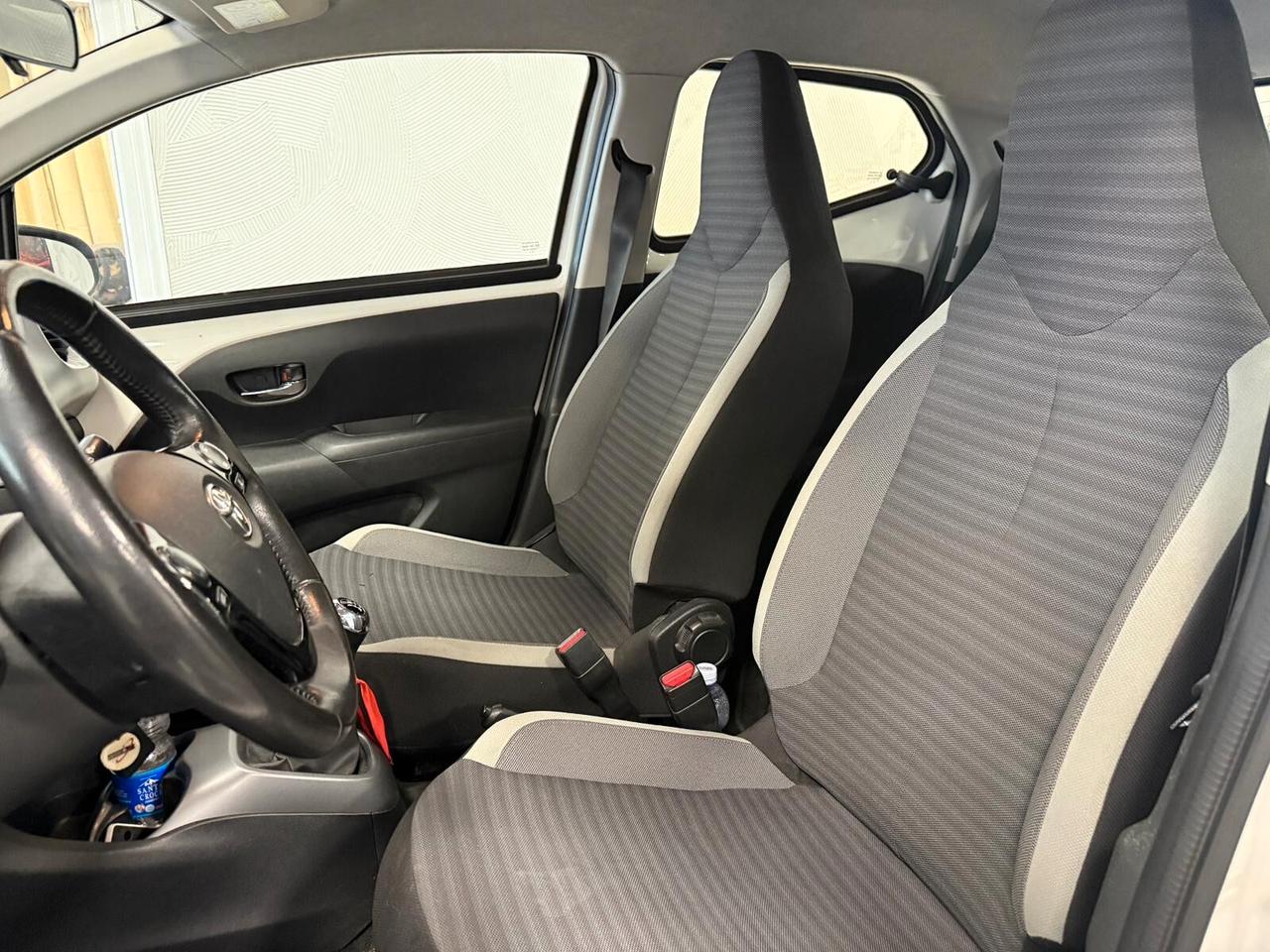 Toyota Aygo 1.0 VVT-i 72 CV 5 porte x-cite