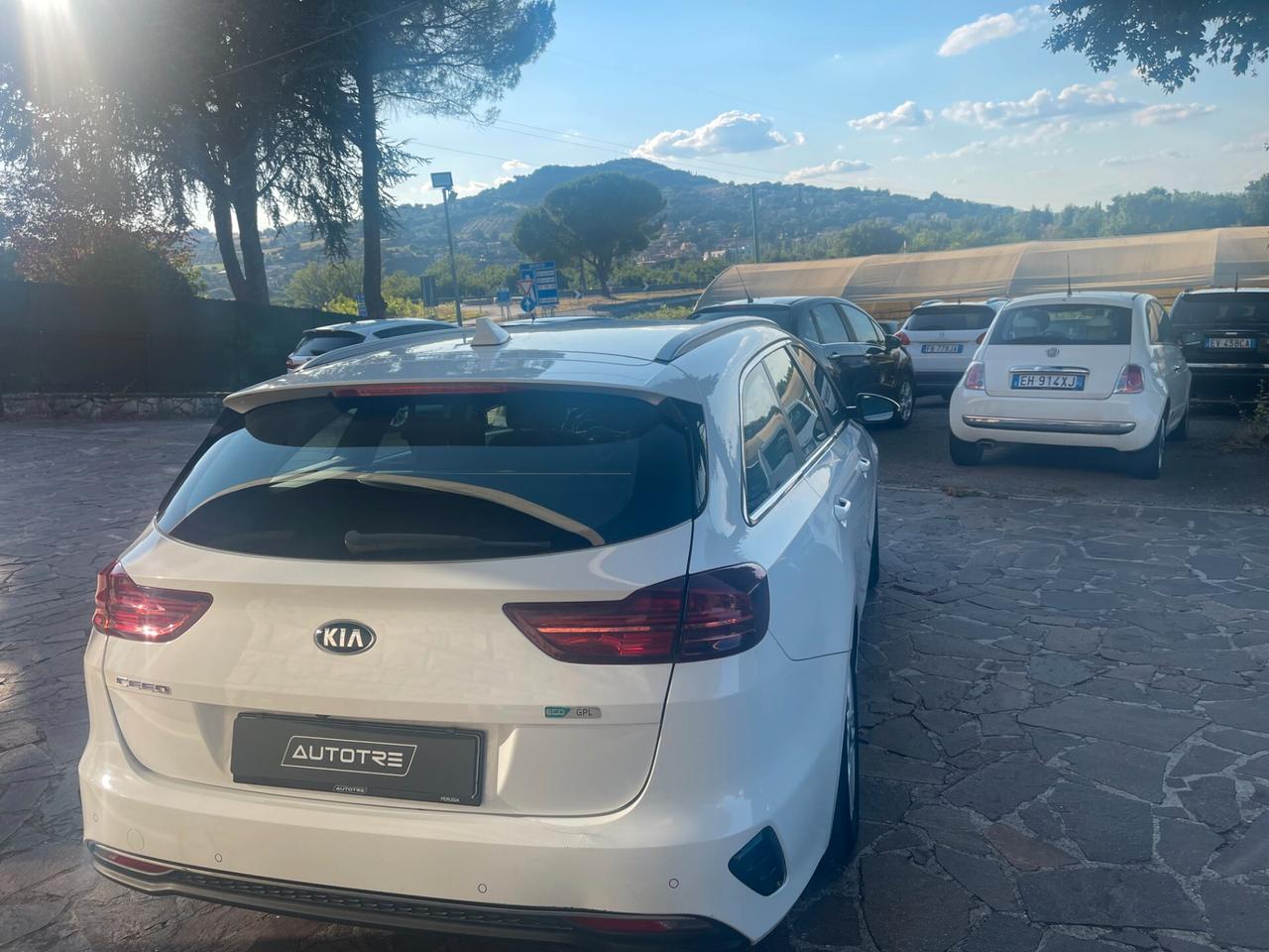 Kia Ceed 1.4 MPi GPL SW Business Class NEO PATENTATI