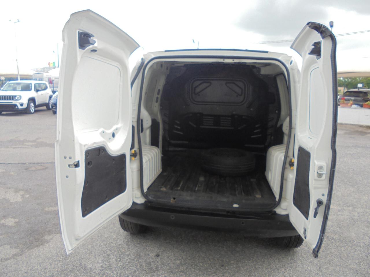 Fiat Fiorino 1.3 MJT 95CV Cargo SX