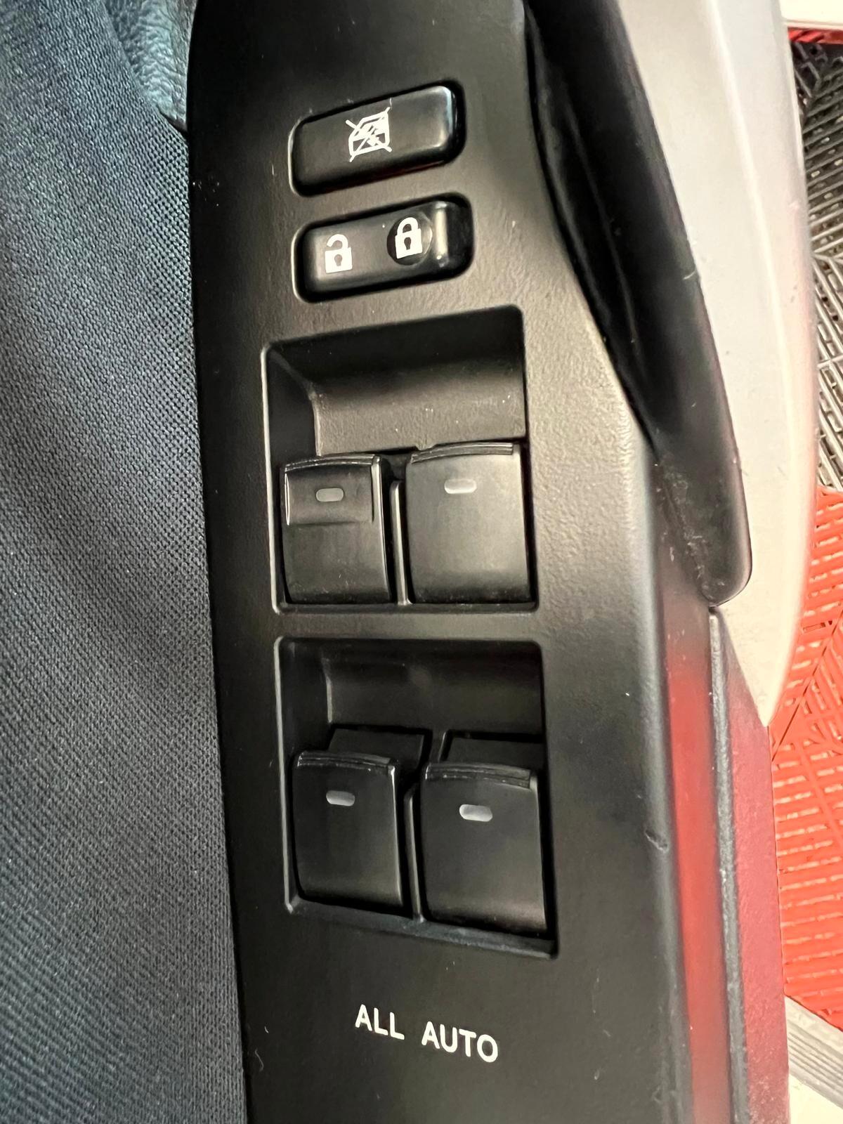 Toyota Auris Touring Sports 1.8 Hybrid Lounge