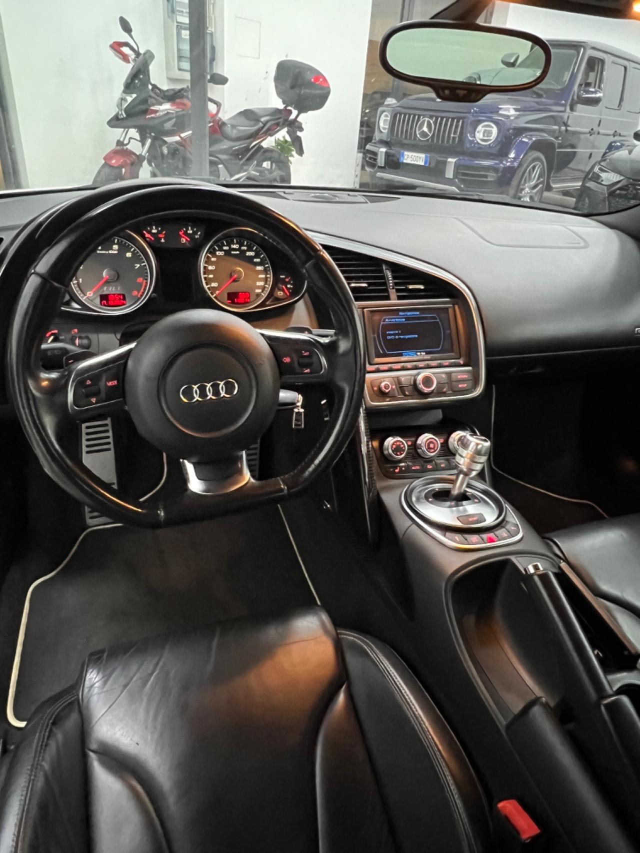 Audi R8 4.2 V8 FSI quattro R tronic - anno 2008 - prezzo €52.900