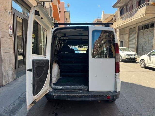 Fiat Doblo 1.9 MJT Combi 5 posti N1