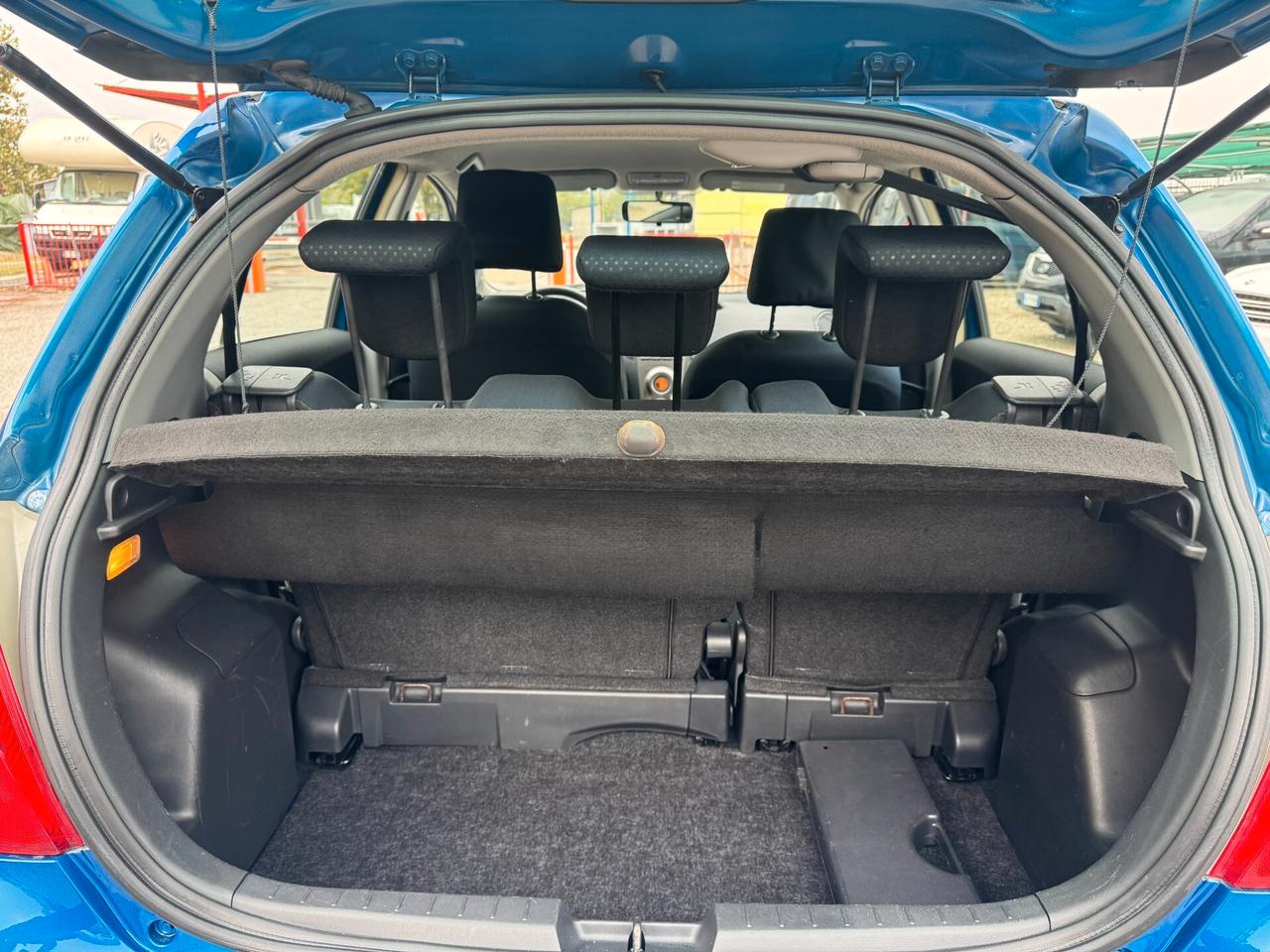 Toyota Yaris 1.0 5 porte Sol