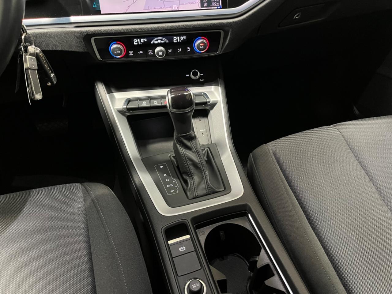 Audi Q3 35 TDI S tronic Advanced *Matrix