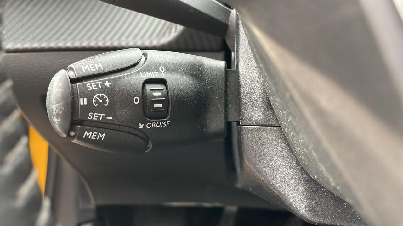 PEUGEOT 208 1.5HDI 100cv ACTIVE PACK