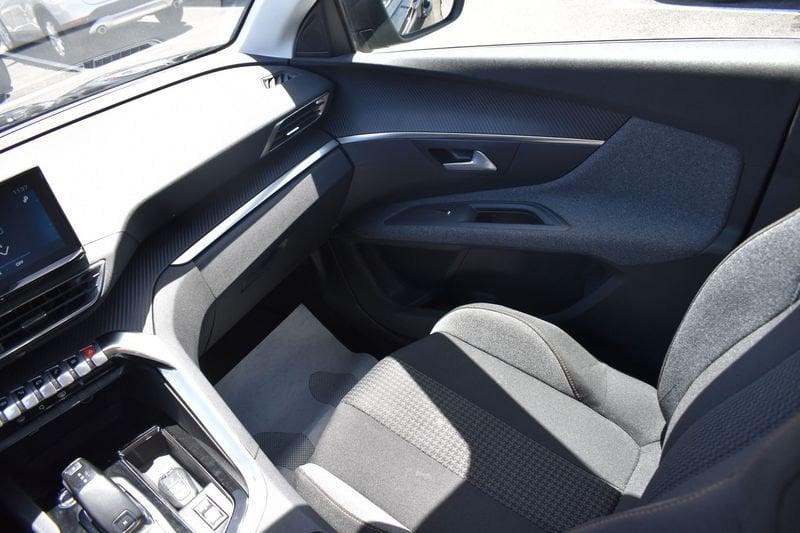 Peugeot 3008 BlueHDI 130 EAT8 S&S Active Business