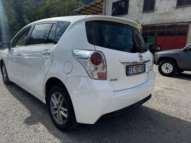 TOYOTA Verso 1.6 D-4D Active