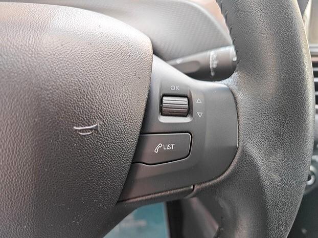 PEUGEOT 2008 1.4 HDi 68 cv - 2013