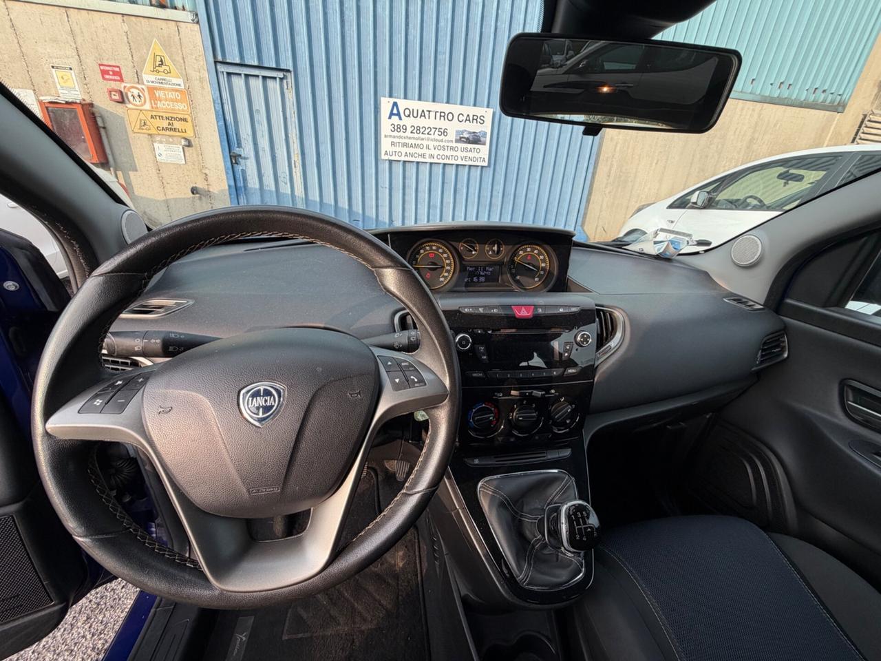 Lancia Ypsilon 1.2 69 CV 5 porte GPL Ecochic Silver