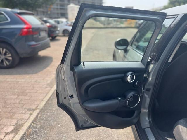 Mini Mini IV F55-F56 2014 1.5 Cooper D Hype Seven 5p