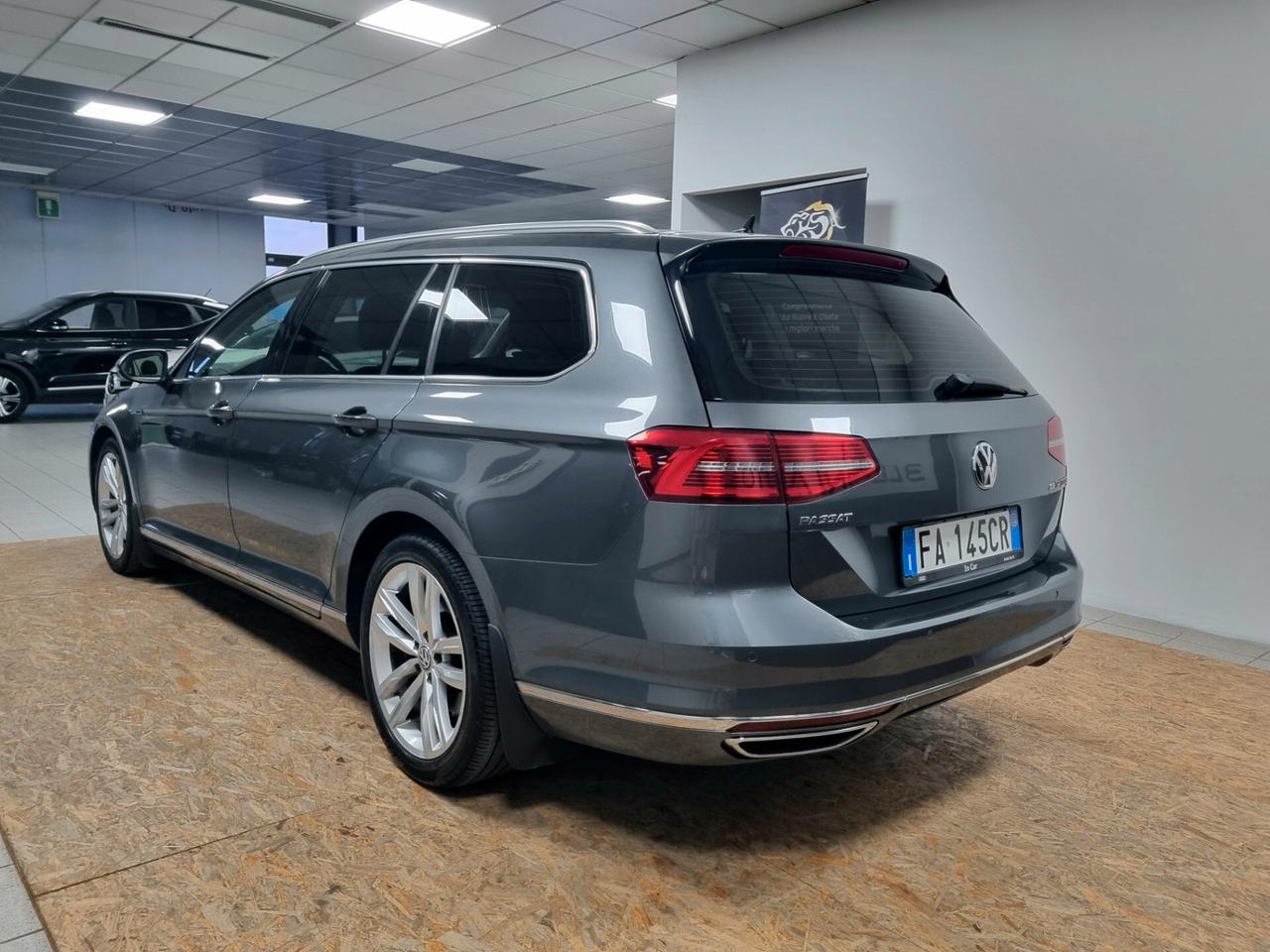 VOLKSWAGEN PASSAT 2.0 BiTDI 240CV 4MOT. HIGHLINE