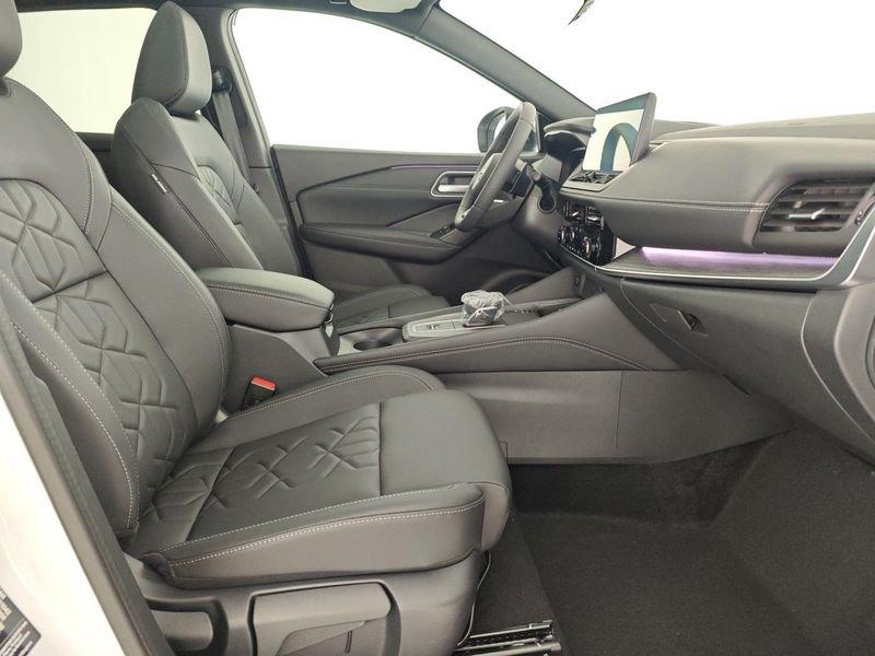 Nissan Qashqai MHEV 158 CV Xtronic Tekna + bicolor Nero +tetto panoramico in vetro