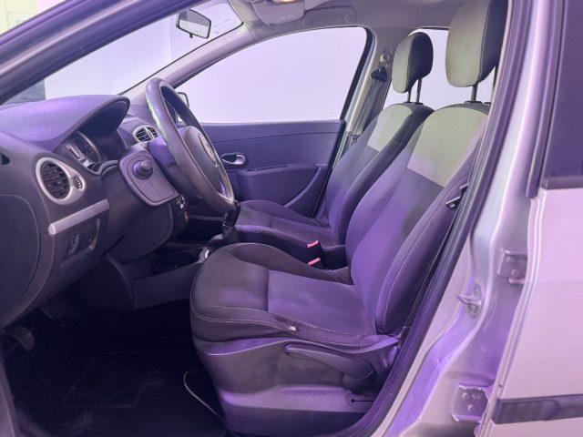 RENAULT Clio 1.2 16V. 5 porte Luxe