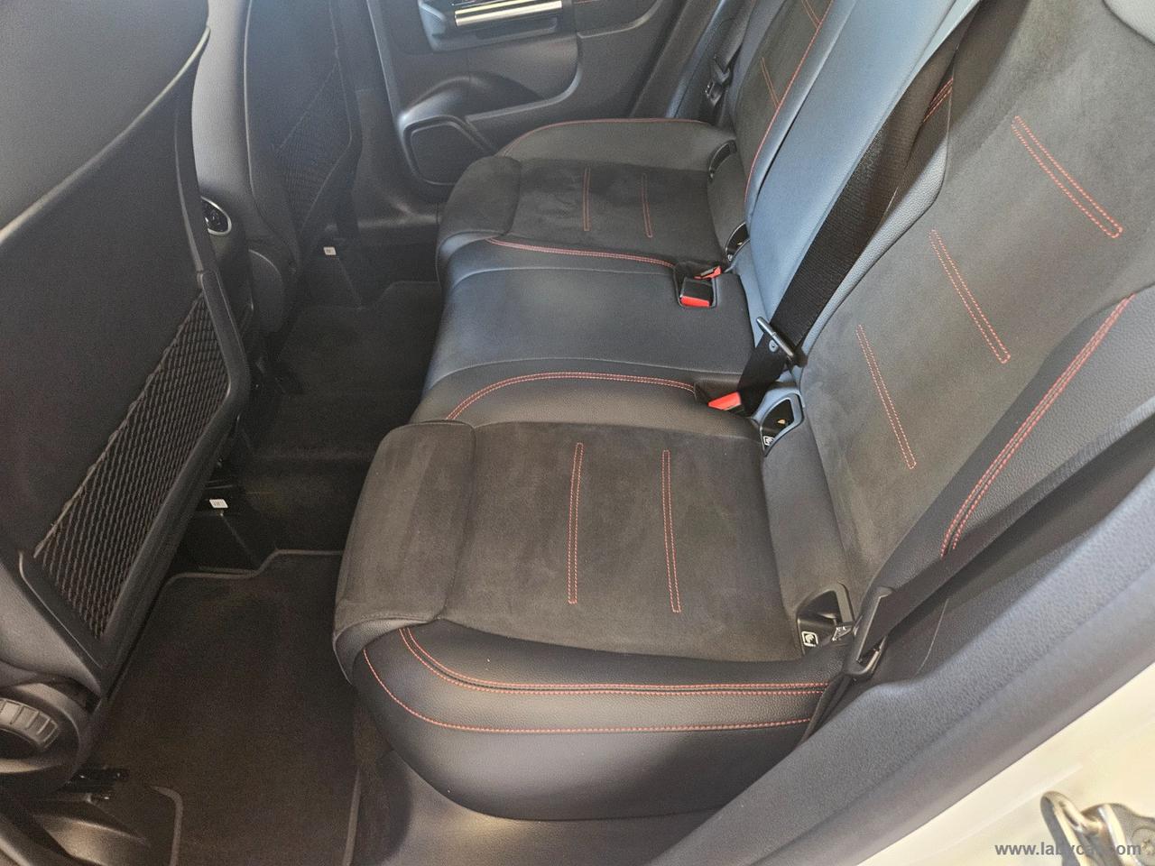 MERCEDES-BENZ GLA 180 d Automatic Premium