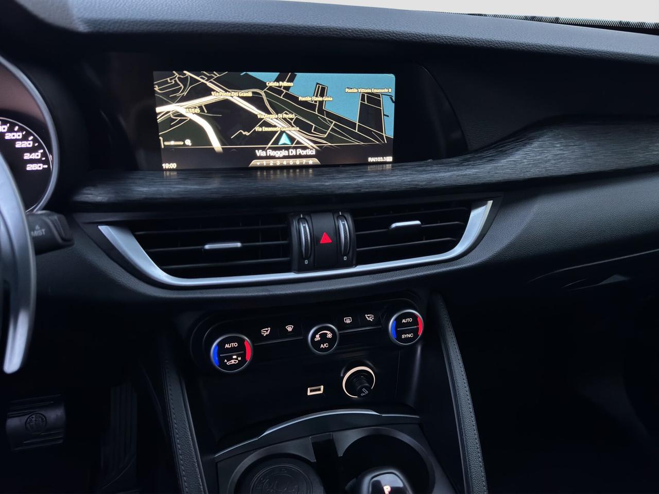 Alfa Romeo Stelvio 2.2 190cv B-Tech Q4 2019