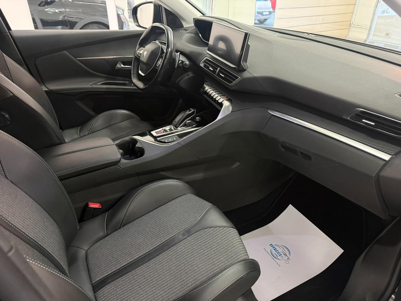 Peugeot 3008 BlueHDi 130 S&S EAT8 Allure
