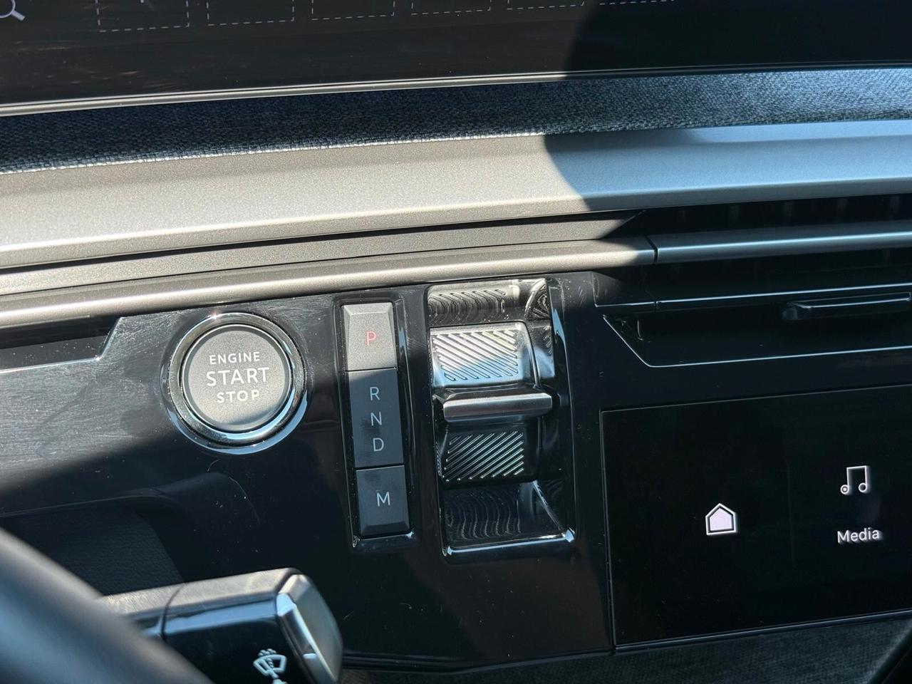 Nuova Peugeot 3008 Hybrid 160cv e-DCS 6 Allure