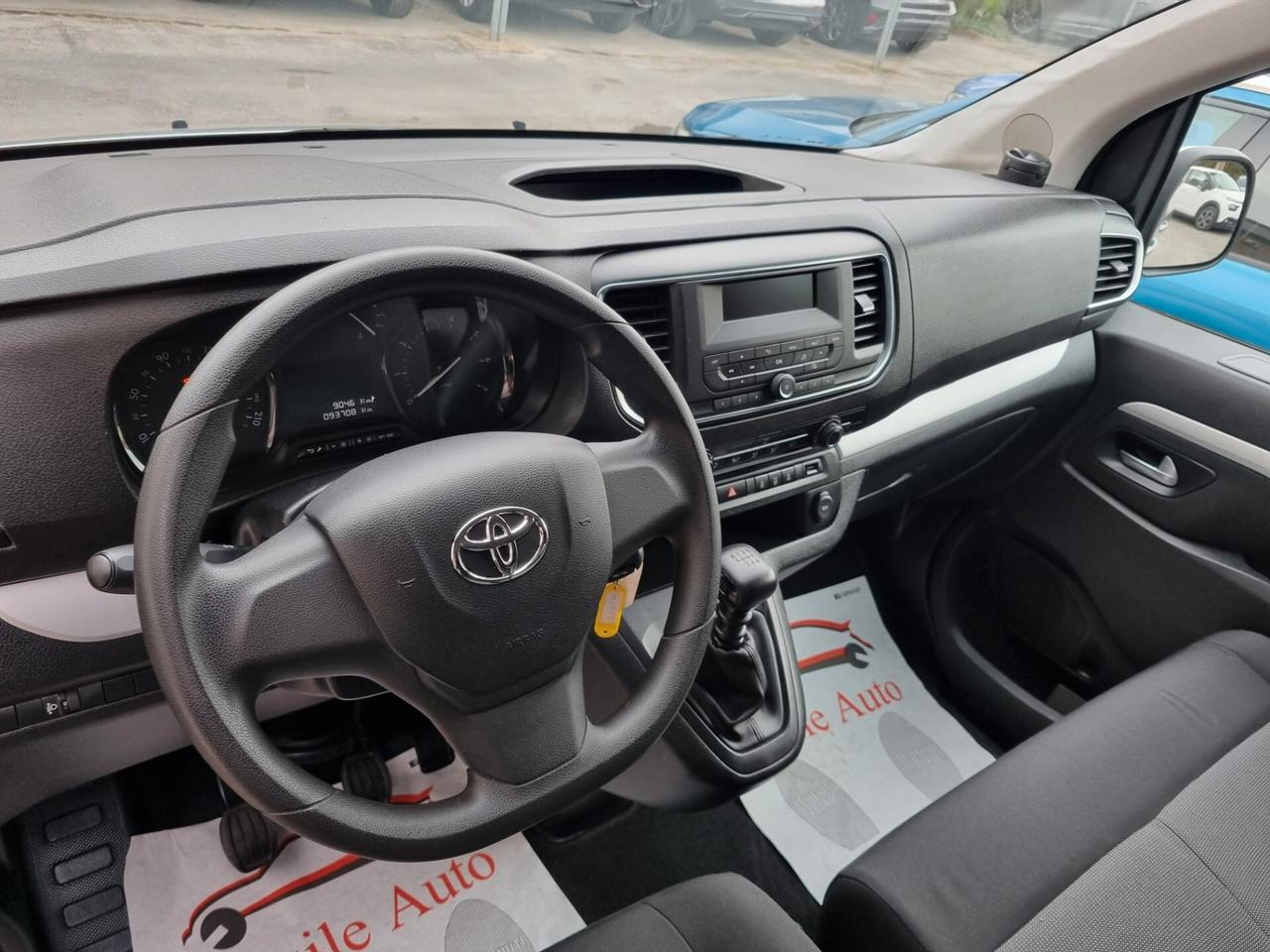 Toyota Proace Verso 1.4D STYLE disabili