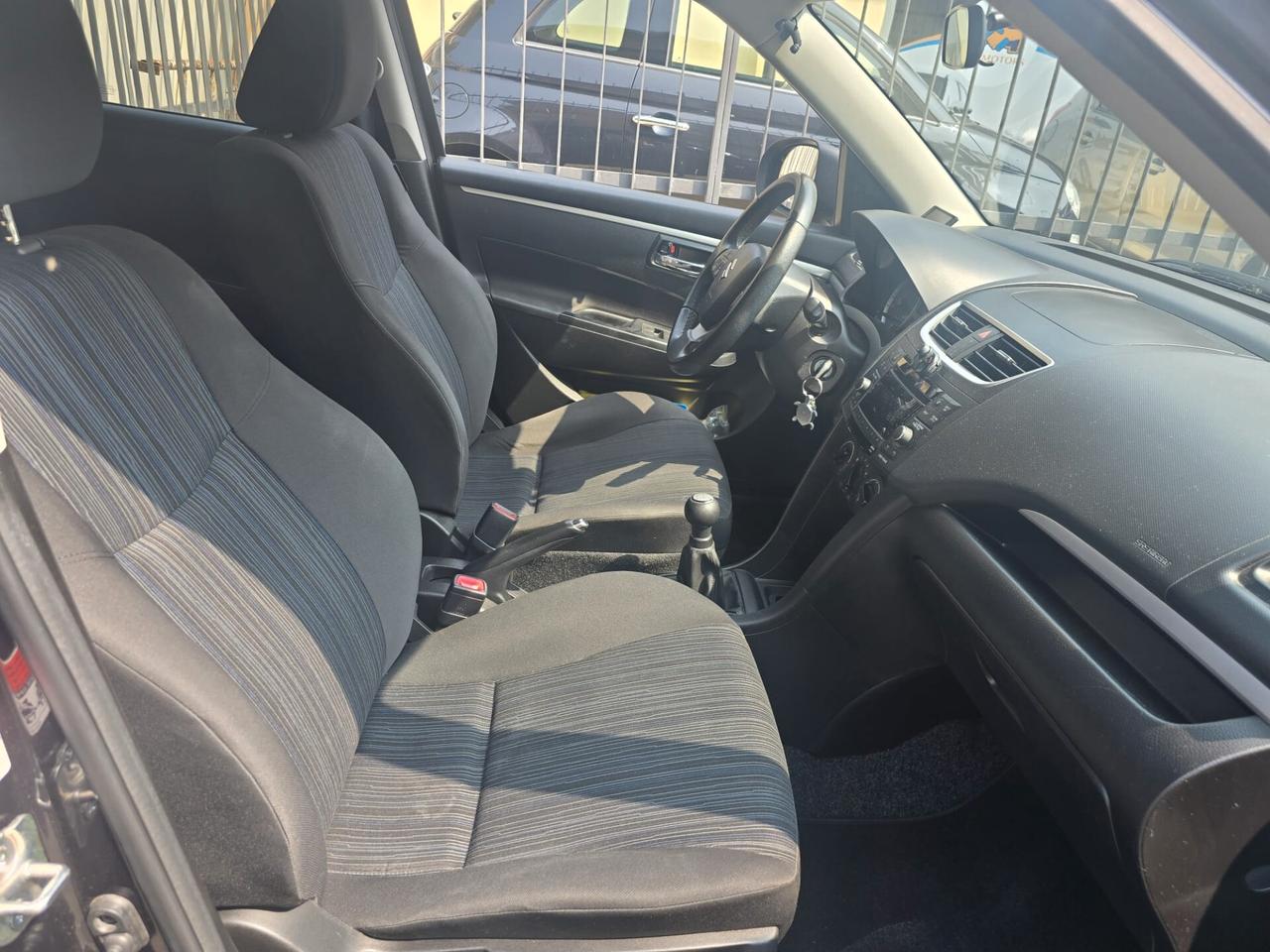 Suzuki Swift 1.2 VVT 5 porte B-Cool
