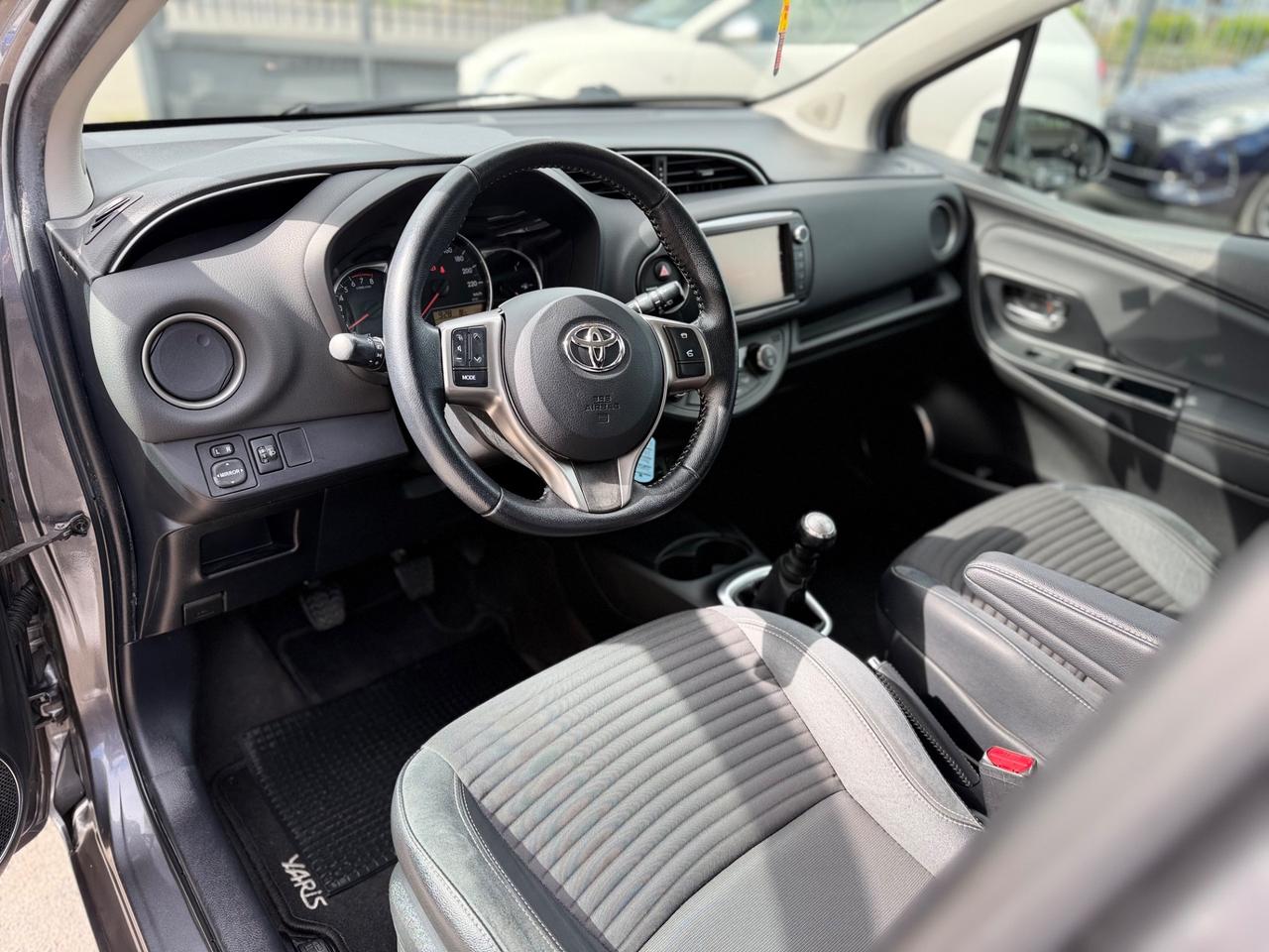 Toyota Yaris 1.0 5 porte Lounge COME NUOVA