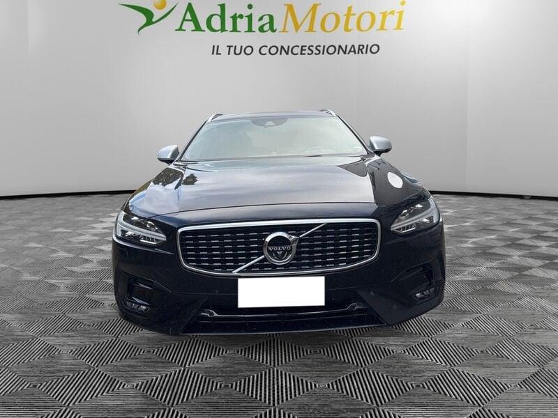 Volvo V90 D4 R-design