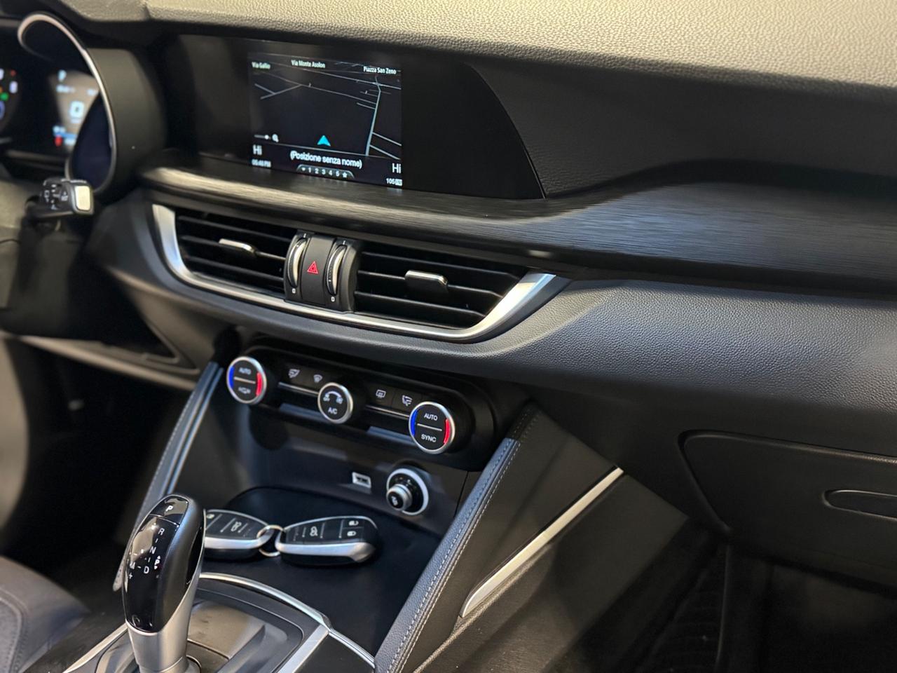 Alfa Romeo Stelvio 2.2 Super 150 CV 80.000 Km !