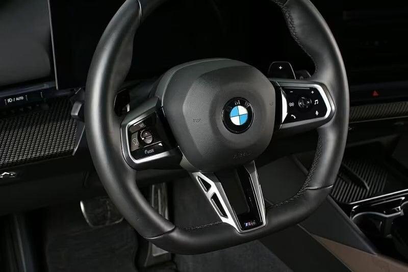 BMW Serie 5 520d sDrive M Sport Gancio Full Led Camera 360°