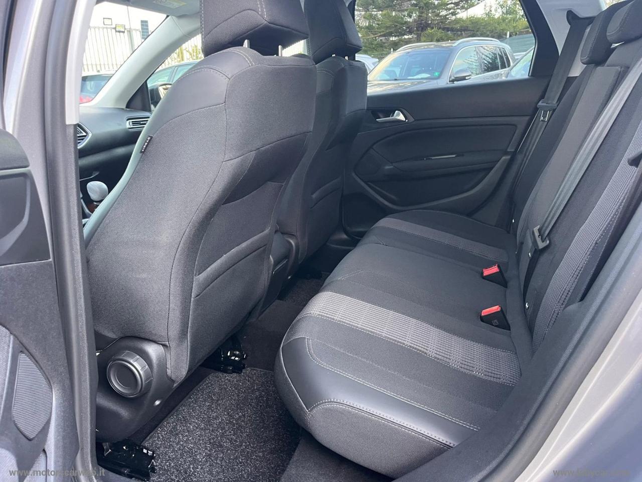 PEUGEOT 308 BlueHDi 130 S&S SW Allure TETTO PANORAMICO